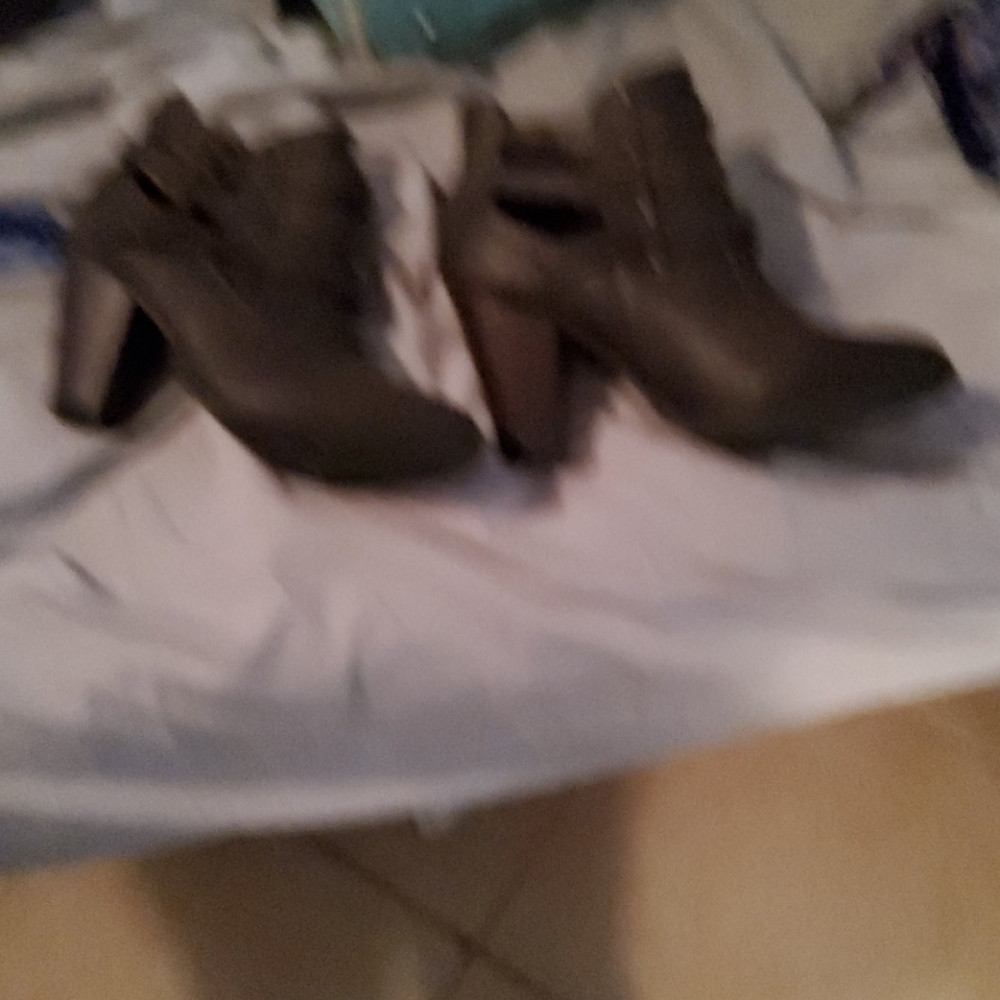Ankle books